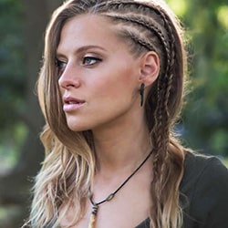 Nora En Pure