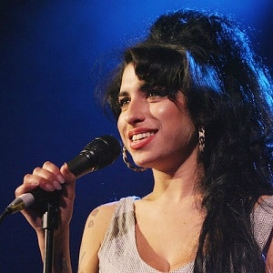 اجرای زنده Amy Winehouse - Valerie با زیرنویس فارسی