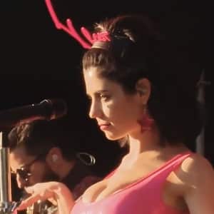 اجرای زنده Marina - Bubblegum Bitch live Lollapalooza Chile 2016 با زیرنویس