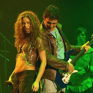 اجرای زنده Shakira - La Tortura (Oral Fixation Tour - Live) ft. Alejandro Sanz با زیرنویس