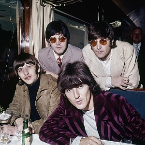 موزیک ویدیو The Beatles - Now And Then با زیرنویس