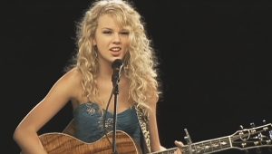 اجرای زنده Taylor Swift - Tim McGraw (Live at Yahoo! Music 2007) با زیرنویس